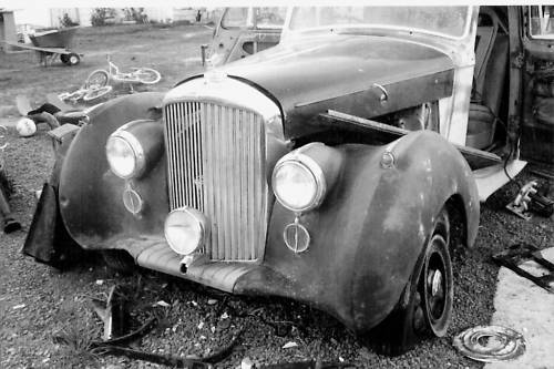 A Photo of a junked 1946 Bentley